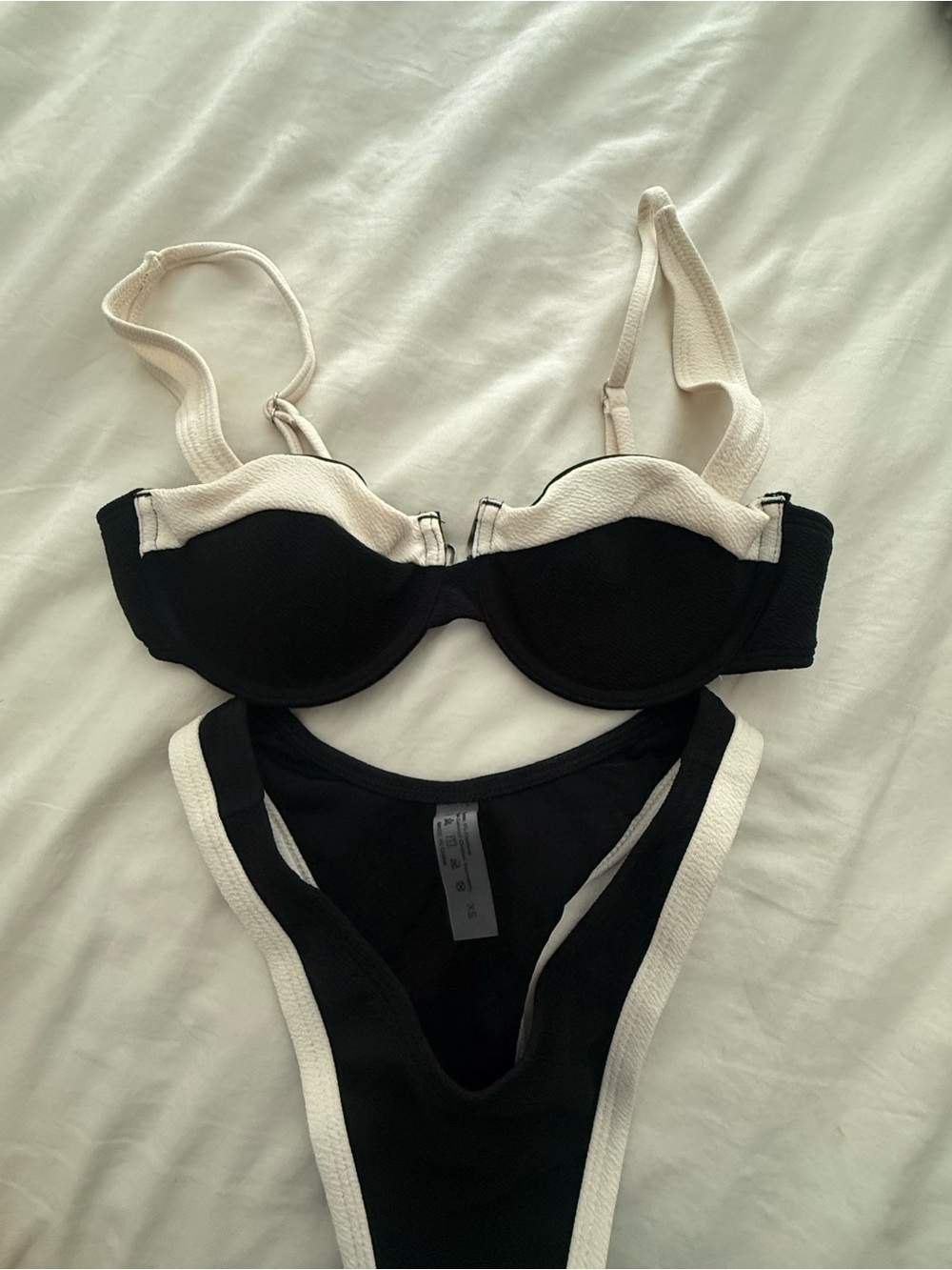SHEIN Black and Cream Two-Tone Underwire Bikini Set